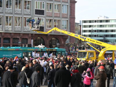 Hubarbeitesbühne mieten für Filmarbeiten - Steiger für Events von Eisele Höhenzugangstechnik