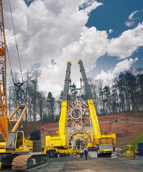 mobilkran-mieten-tandemhub-maschineneinbringung-schwerlast-engineering-eisele Kran mieten - Mobilkran - Raupenkran - Eisele Schwerlast Engineering