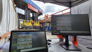 Projektplanung bei Brückenmontage mit Hubsystem von Enerpac